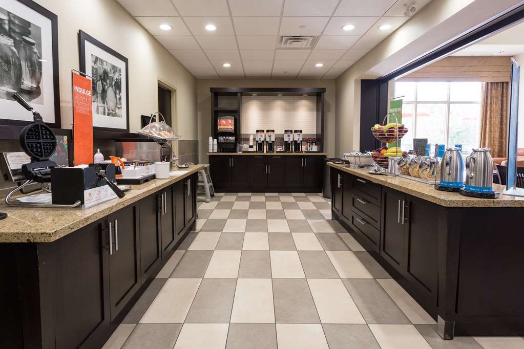 Hampton Inn By Hilton Elliot Lake Ontario Canada Restoran fotoğraf